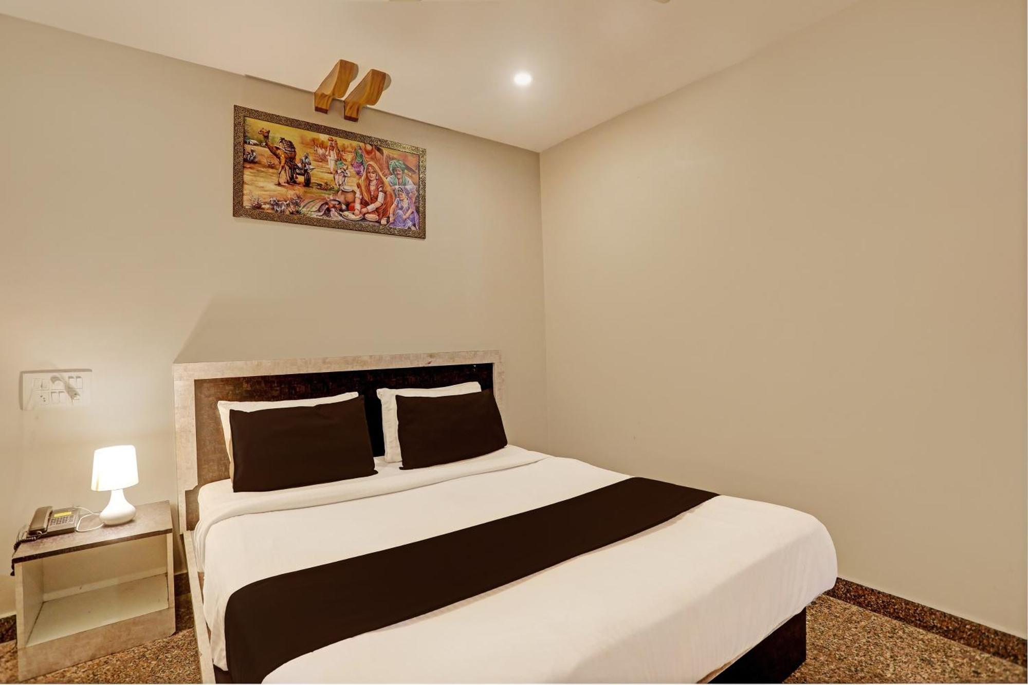 Super Townhouse Vaishnavi Hotel Secundurabad Exterior photo