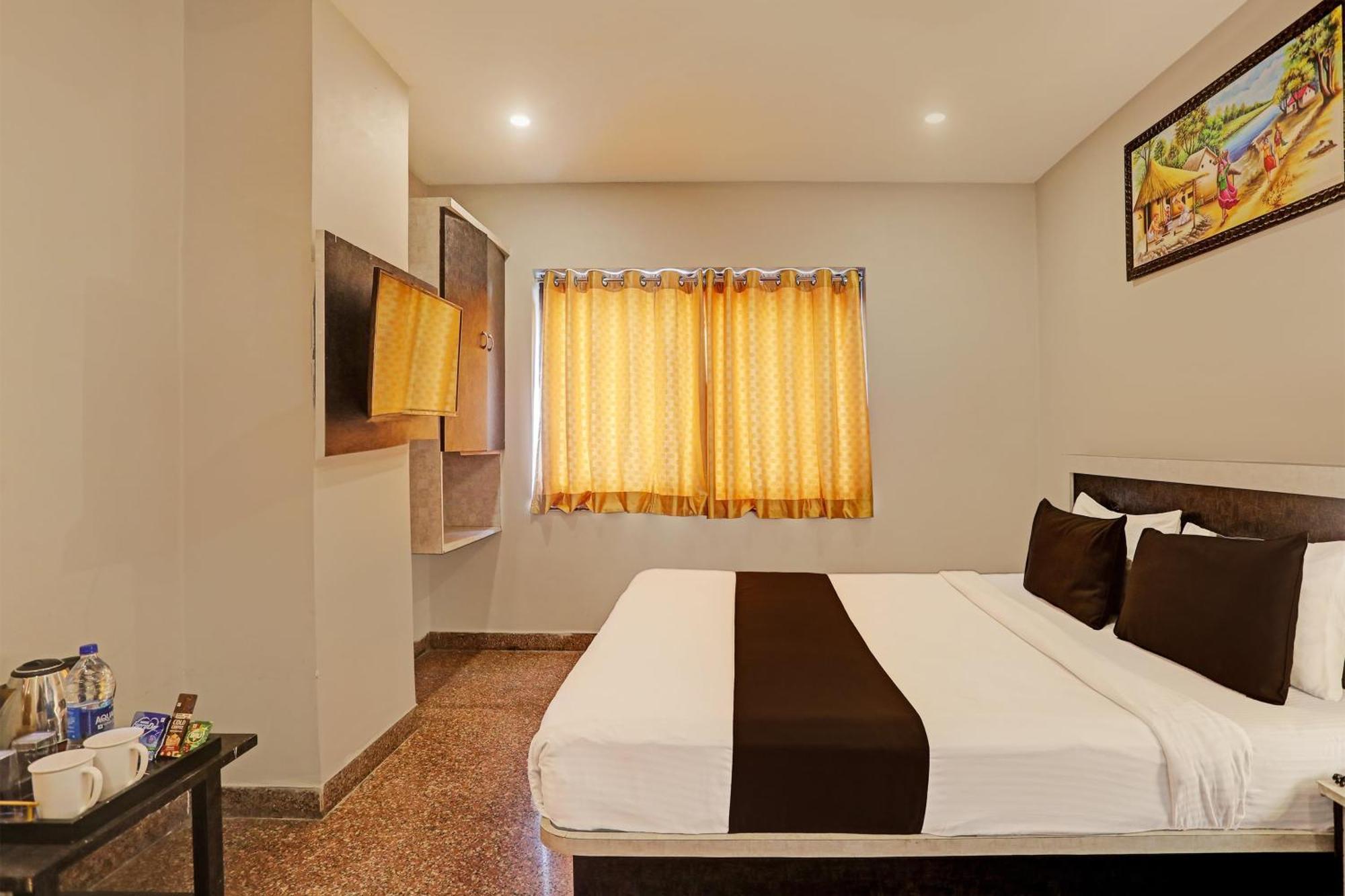 Super Townhouse Vaishnavi Hotel Secundurabad Exterior photo